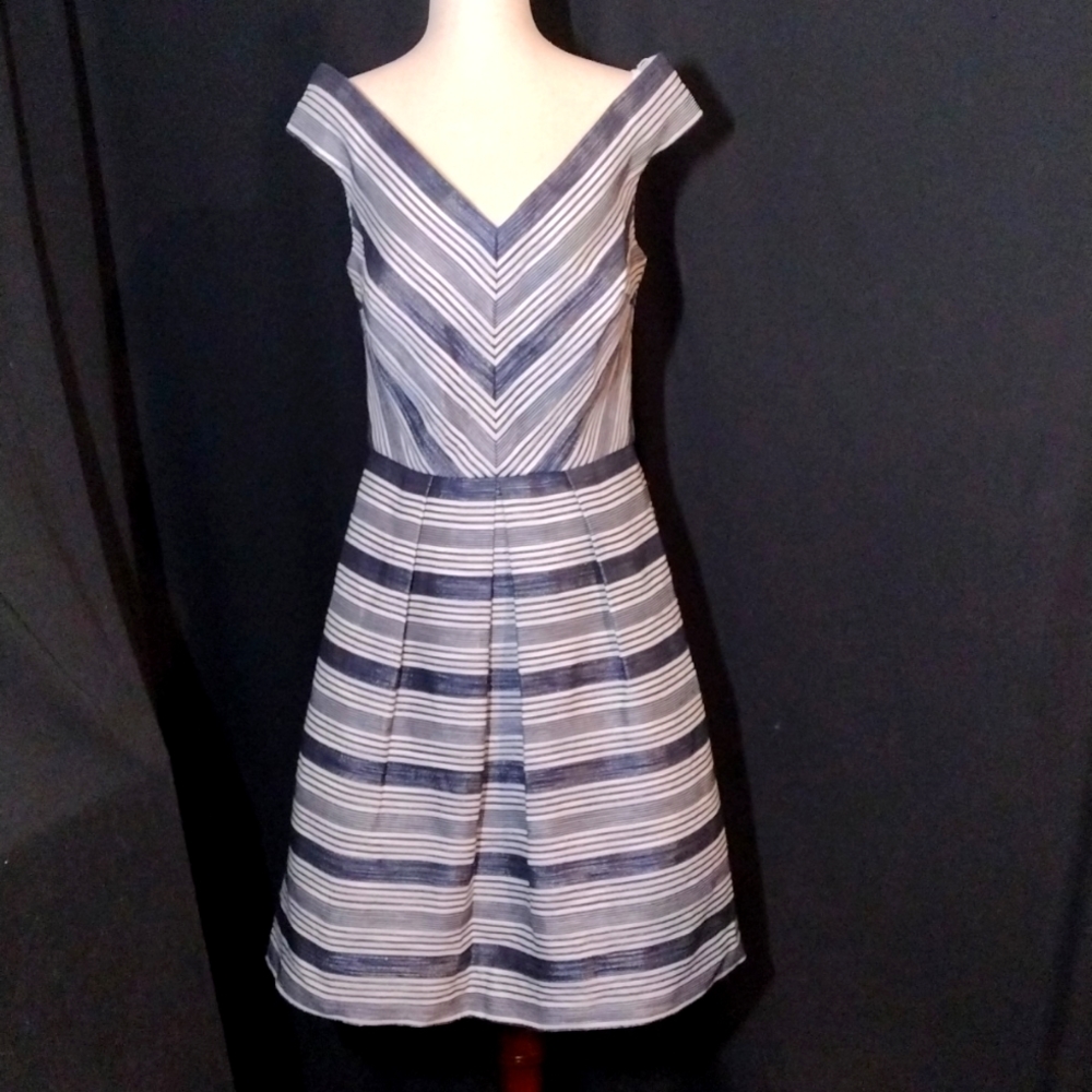 NWOT Kay Unger New York Blue & White Off the Shoulder Striped Dress Size 8